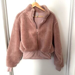 ALO Yoga Foxy Sherpa Jacket